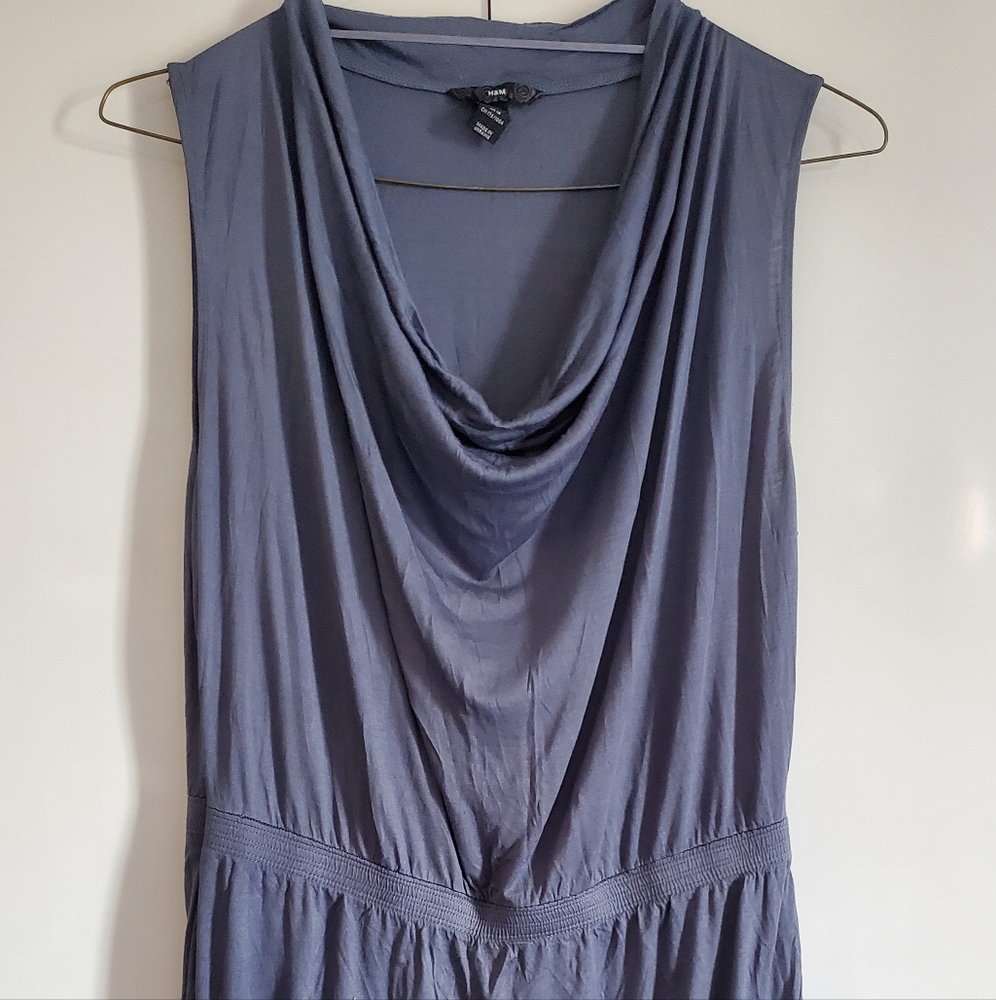 H&M DRESS - Picture 2 of 11